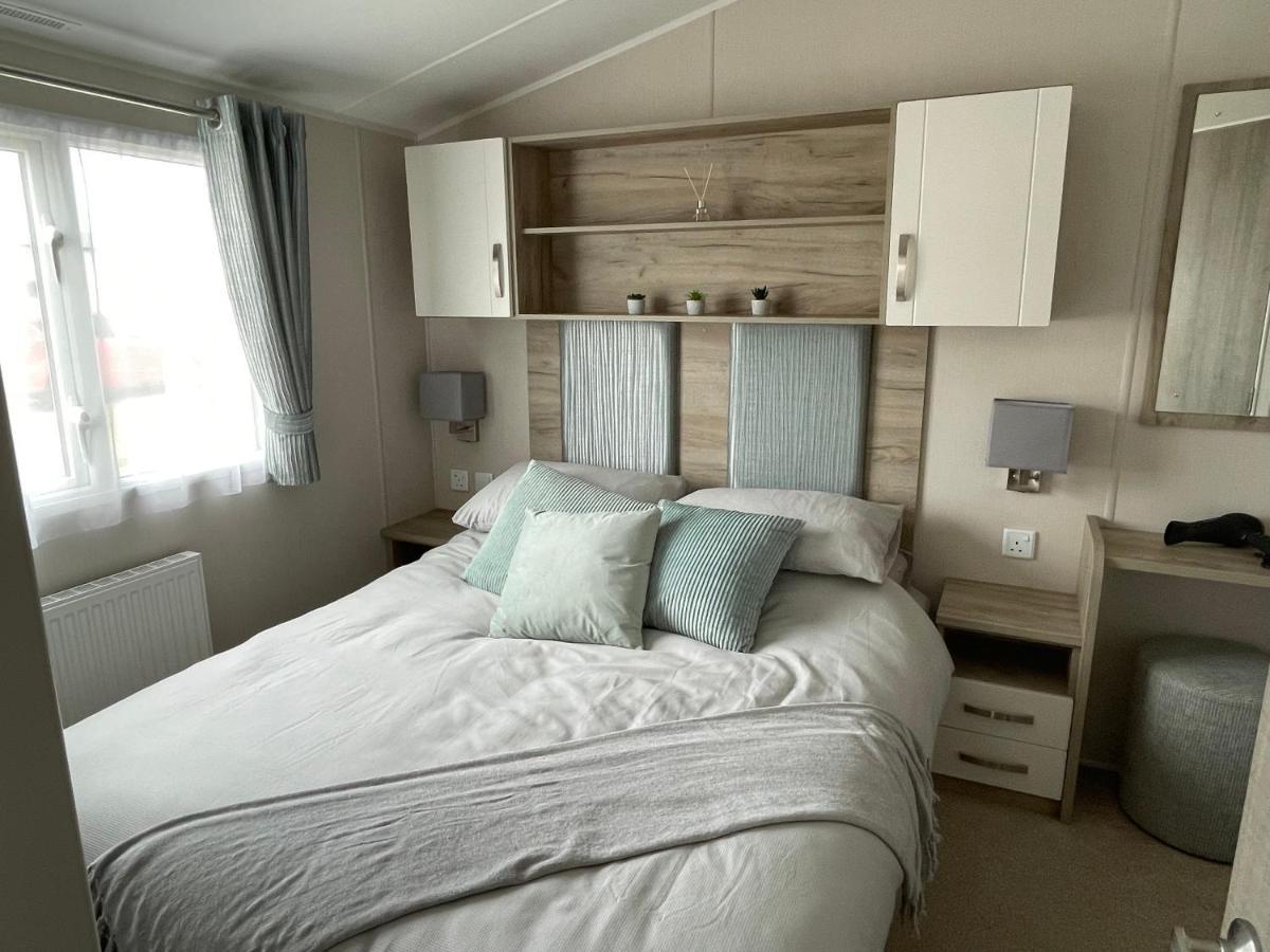Fairview Caravan Hire 洛西茅斯 外观 照片