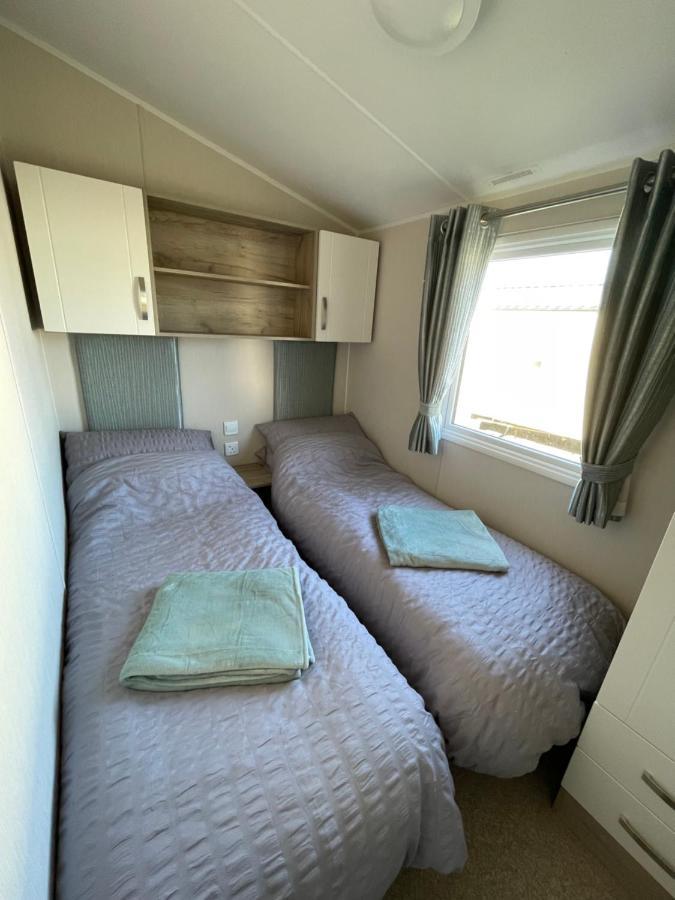 Fairview Caravan Hire 洛西茅斯 外观 照片
